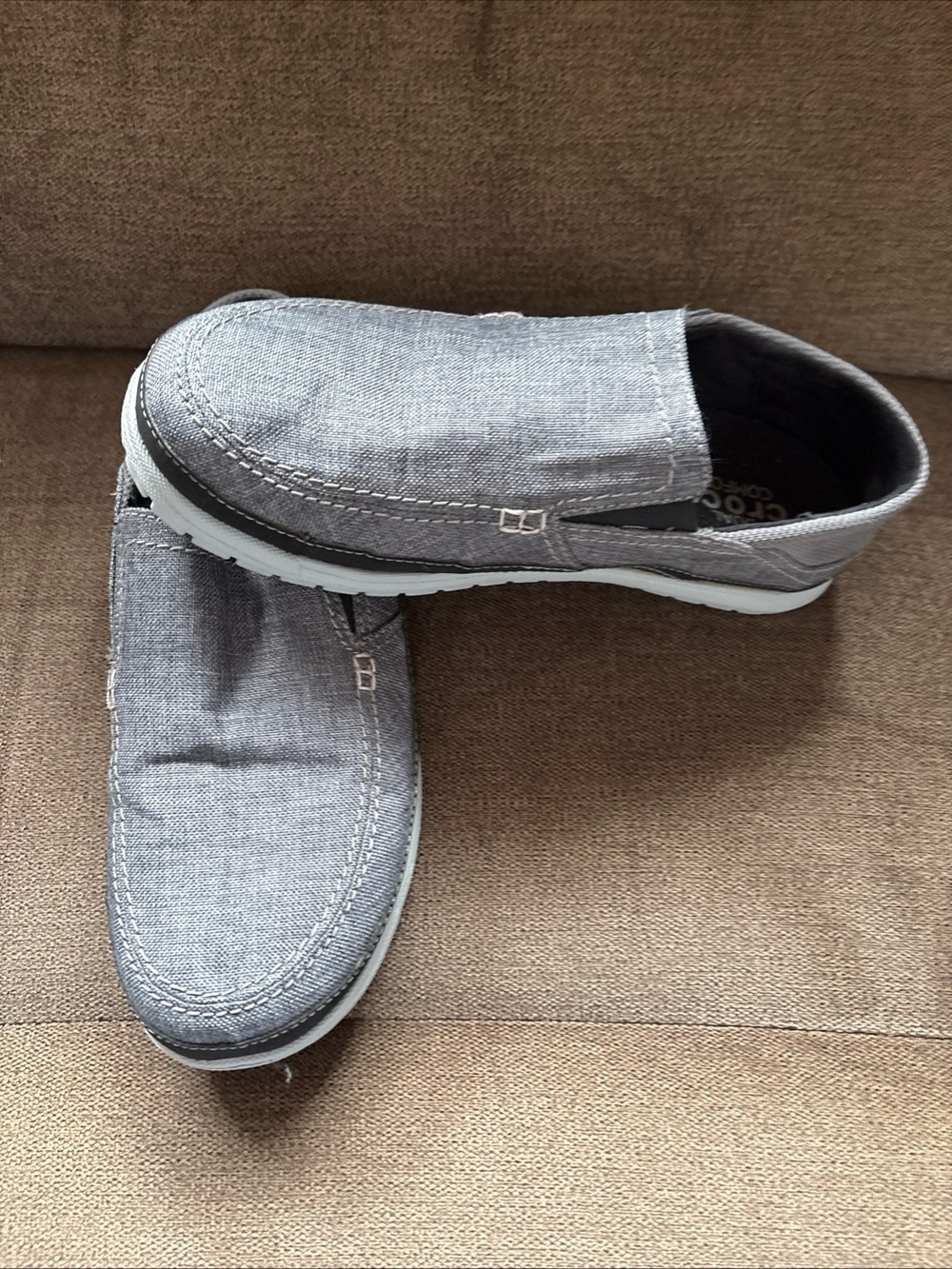 Crocs Santa Cruz 2 Slip on Loafer Shoe Gray  padded insole mens 10